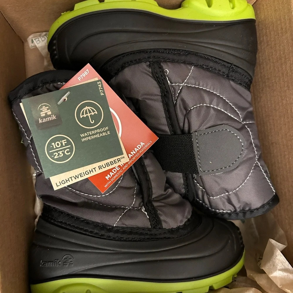 Kamik Snowbug 5 Kids Boots - Black and Green Size 6 Toddler